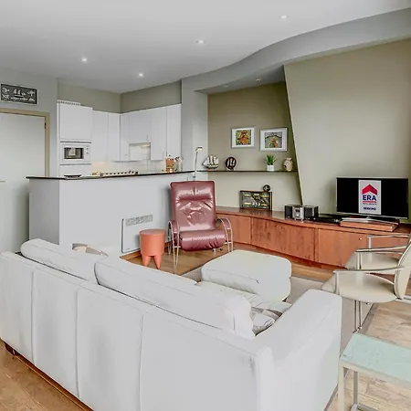 Long Island 19, B52 G